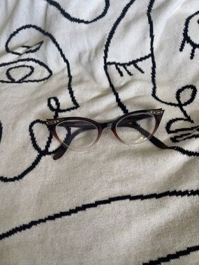 Rhinestone Cat Eye Glasses in Brown Gradient - Unbranded